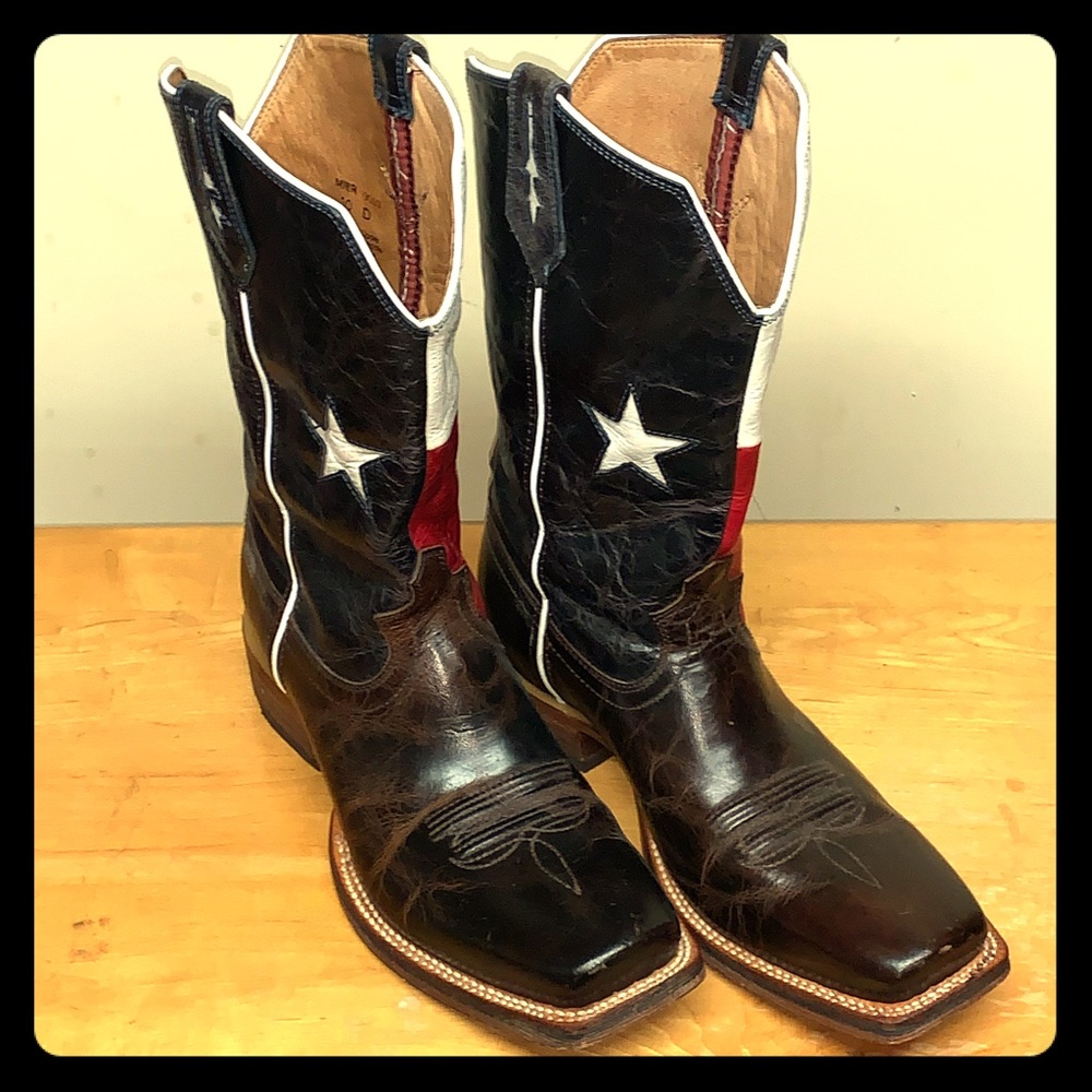 Texas flag cowboy boots in great condition!